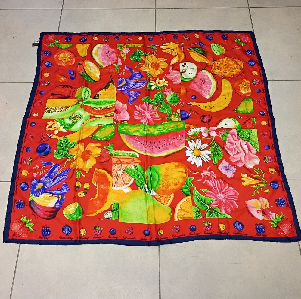 ❤️NWOT RARE HENRI BENDEL LUXURIOUS FRUIT FLORAL SILK PIANO SHAWL SCARF 35X35